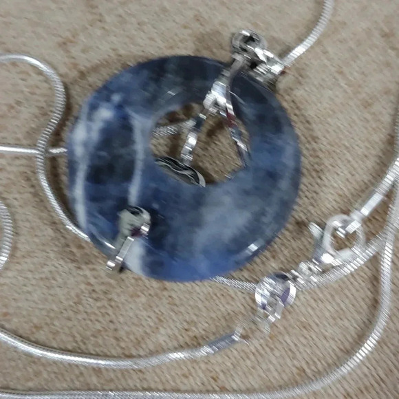 Women's Natural Stone Necklace. - Picture 5 of 6